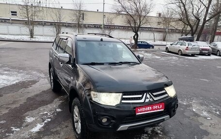 Mitsubishi Pajero Sport II рестайлинг, 2014 год, 1 250 000 рублей, 1 фотография