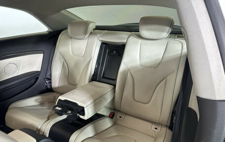 Audi RS 5, 2010 год, 1 990 000 рублей, 10 фотография