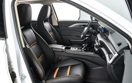 FAW Bestune T77, 2024 год, 2 099 000 рублей, 8 фотография