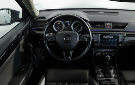 Skoda Superb III рестайлинг, 2016 год, 2 739 000 рублей, 10 фотография