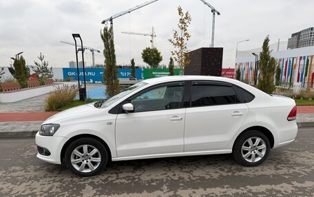 Volkswagen Polo VI (EU Market), 2013 год, 870 000 рублей, 2 фотография