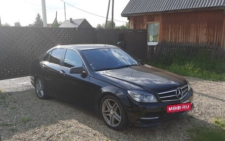 Mercedes-Benz C-Класс, 2011 год, 1 200 000 рублей, 2 фотография
