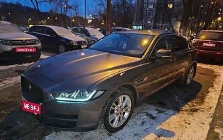Jaguar XE I рестайлинг, 2018 год, 1 750 000 рублей, 9 фотография