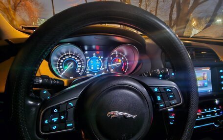 Jaguar XE I рестайлинг, 2018 год, 1 750 000 рублей, 37 фотография