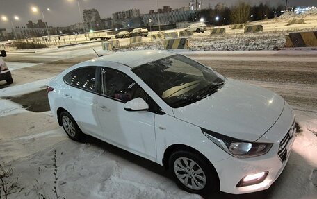 Hyundai Solaris II рестайлинг, 2019 год, 1 400 000 рублей, 4 фотография