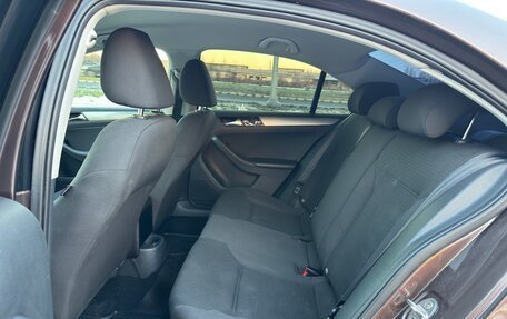 Volkswagen Jetta VI, 2015 год, 1 075 000 рублей, 10 фотография