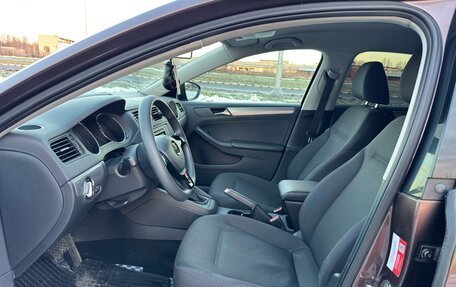 Volkswagen Jetta VI, 2015 год, 1 075 000 рублей, 7 фотография