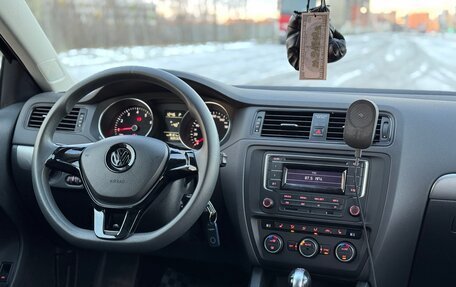 Volkswagen Jetta VI, 2015 год, 1 075 000 рублей, 9 фотография