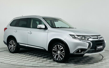 Mitsubishi Outlander III рестайлинг 3, 2015 год, 1 890 000 рублей, 5 фотография