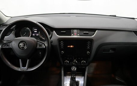 Skoda Octavia, 2017 год, 1 750 000 рублей, 13 фотография