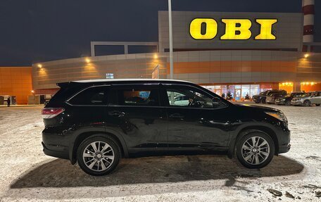 Toyota Highlander III, 2015 год, 1 950 000 рублей, 5 фотография