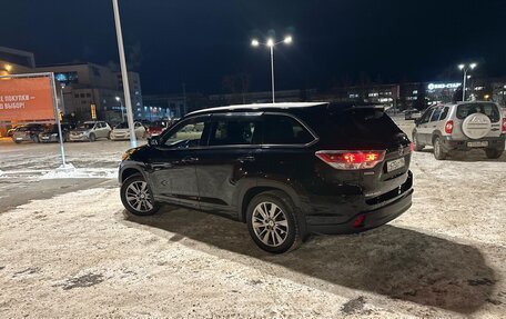 Toyota Highlander III, 2015 год, 1 950 000 рублей, 7 фотография