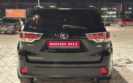 Toyota Highlander III, 2015 год, 1 950 000 рублей, 6 фотография