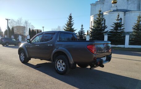 Mitsubishi L200 IV рестайлинг, 2013 год, 1 280 000 рублей, 1 фотография