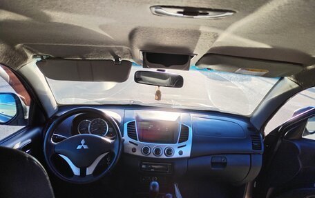 Mitsubishi L200 IV рестайлинг, 2013 год, 1 280 000 рублей, 9 фотография