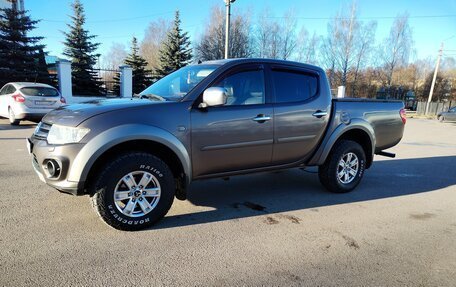 Mitsubishi L200 IV рестайлинг, 2013 год, 1 280 000 рублей, 3 фотография