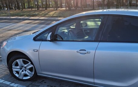 Opel Astra J, 2011 год, 550 000 рублей, 7 фотография