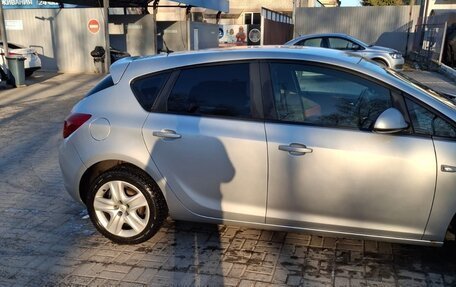 Opel Astra J, 2011 год, 550 000 рублей, 6 фотография