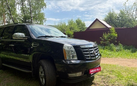 Cadillac Escalade III, 2007 год, 1 900 000 рублей, 2 фотография