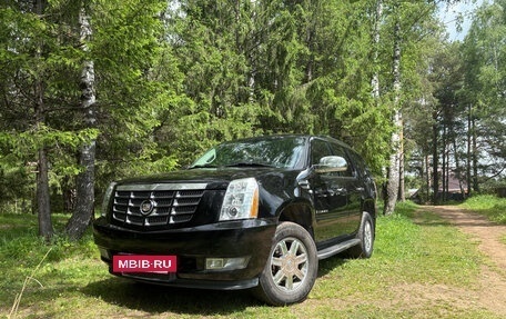 Cadillac Escalade III, 2007 год, 1 900 000 рублей, 8 фотография