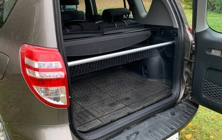 Toyota RAV4, 2010 год, 1 299 000 рублей, 13 фотография