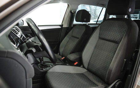 Volkswagen Tiguan II, 2018 год, 2 690 000 рублей, 5 фотография