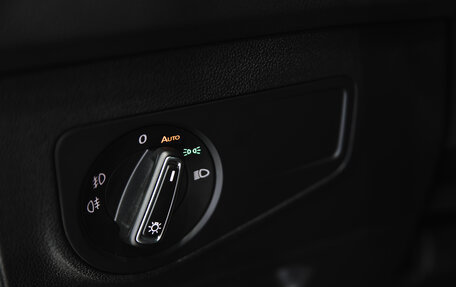 Volkswagen Tiguan II, 2018 год, 2 690 000 рублей, 8 фотография