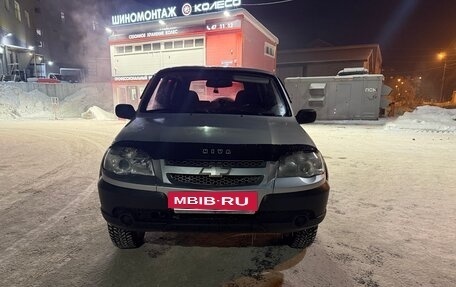Chevrolet Niva I рестайлинг, 2010 год, 450 000 рублей, 2 фотография