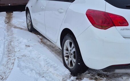 Opel Astra J, 2011 год, 526 000 рублей, 6 фотография