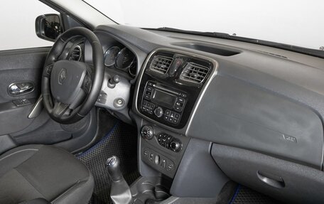 Renault Sandero II рестайлинг, 2016 год, 769 200 рублей, 7 фотография