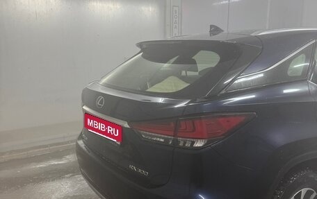 Lexus RX IV рестайлинг, 2020 год, 5 300 000 рублей, 10 фотография