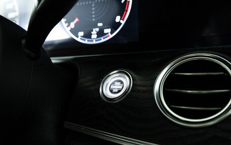 Mercedes-Benz E-Класс, 2019 год, 3 499 700 рублей, 19 фотография