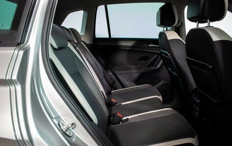 Volkswagen Tiguan II, 2019 год, 2 490 000 рублей, 9 фотография