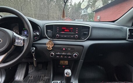 KIA Sportage IV рестайлинг, 2019 год, 1 850 000 рублей, 5 фотография