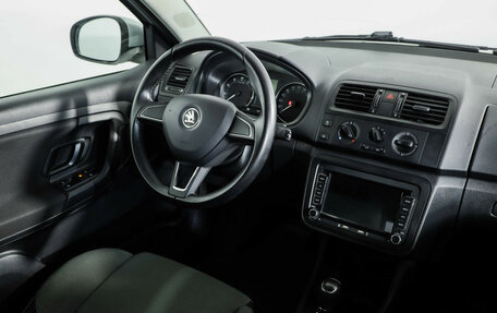 Skoda Fabia II, 2014 год, 925 000 рублей, 8 фотография