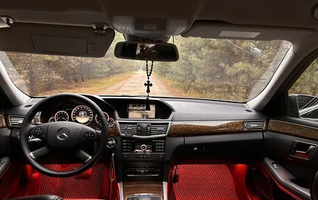 Mercedes-Benz E-Класс, 2012 год, 1 360 000 рублей, 12 фотография