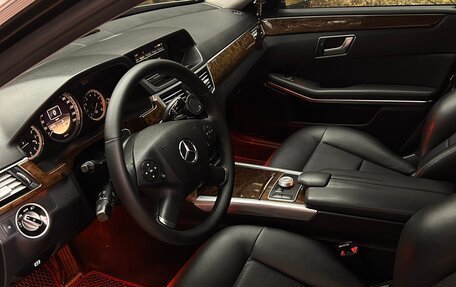 Mercedes-Benz E-Класс, 2012 год, 1 360 000 рублей, 13 фотография