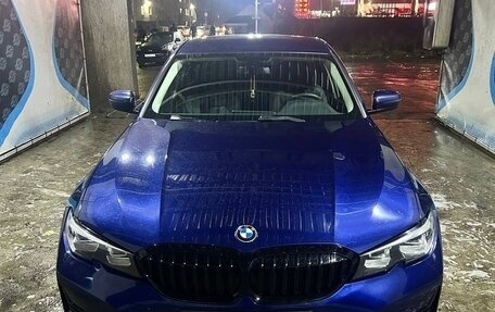 BMW 3 серия, 2020 год, 2 700 000 рублей, 1 фотография