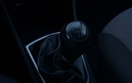 Hyundai Solaris II рестайлинг, 2013 год, 760 000 рублей, 11 фотография