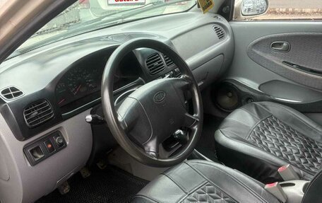 KIA Rio II, 2002 год, 200 000 рублей, 9 фотография