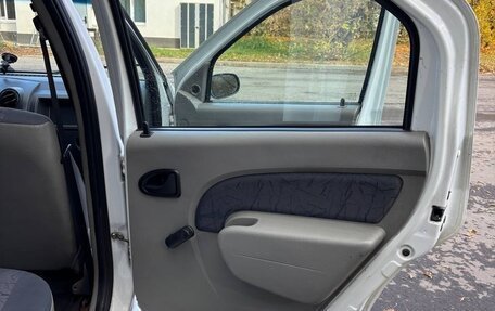 Renault Logan I, 2005 год, 265 000 рублей, 30 фотография