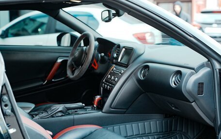 Nissan GT-R, 2012 год, 7 000 000 рублей, 11 фотография