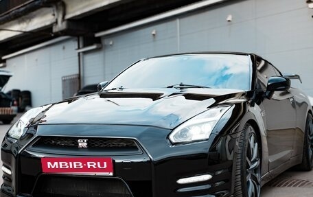 Nissan GT-R, 2012 год, 7 000 000 рублей, 6 фотография