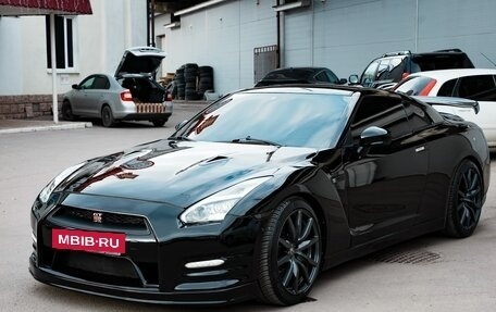 Nissan GT-R, 2012 год, 7 000 000 рублей, 12 фотография