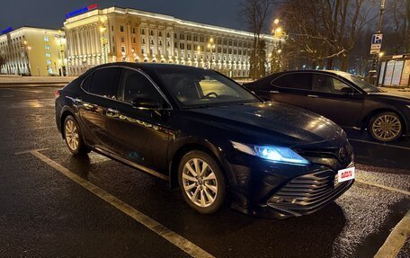 Toyota Camry, 2019 год, 2 400 000 рублей, 4 фотография