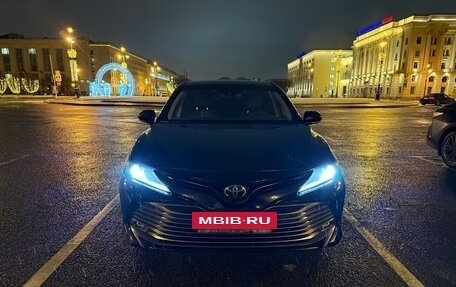 Toyota Camry, 2019 год, 2 400 000 рублей, 3 фотография