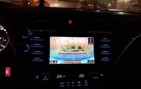 Toyota Camry, 2019 год, 2 400 000 рублей, 14 фотография