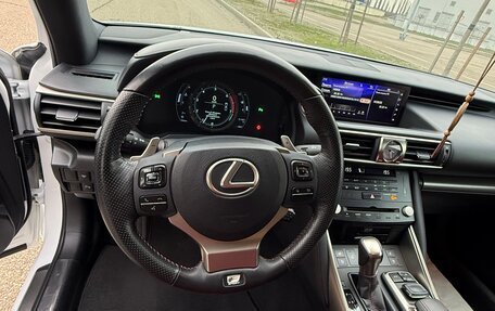 Lexus IS III, 2018 год, 3 799 999 рублей, 13 фотография