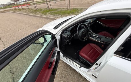 Lexus IS III, 2018 год, 3 799 999 рублей, 17 фотография