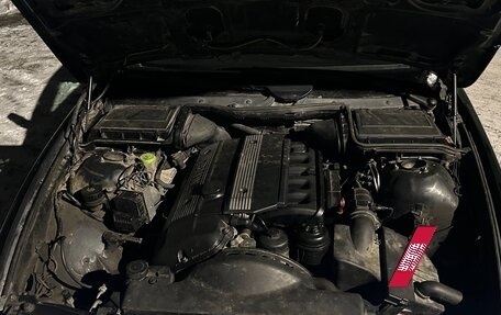 BMW 5 серия, 1998 год, 550 000 рублей, 28 фотография